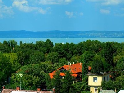 Dovolená u Balatonu, Maďarsko